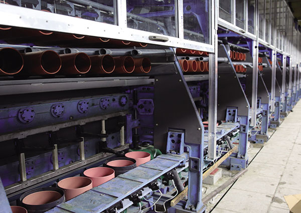 R535Ab粘膠長絲半連續(xù)紡絲機(jī) R535Ab粘膠長絲半連續(xù)紡絲機(jī)